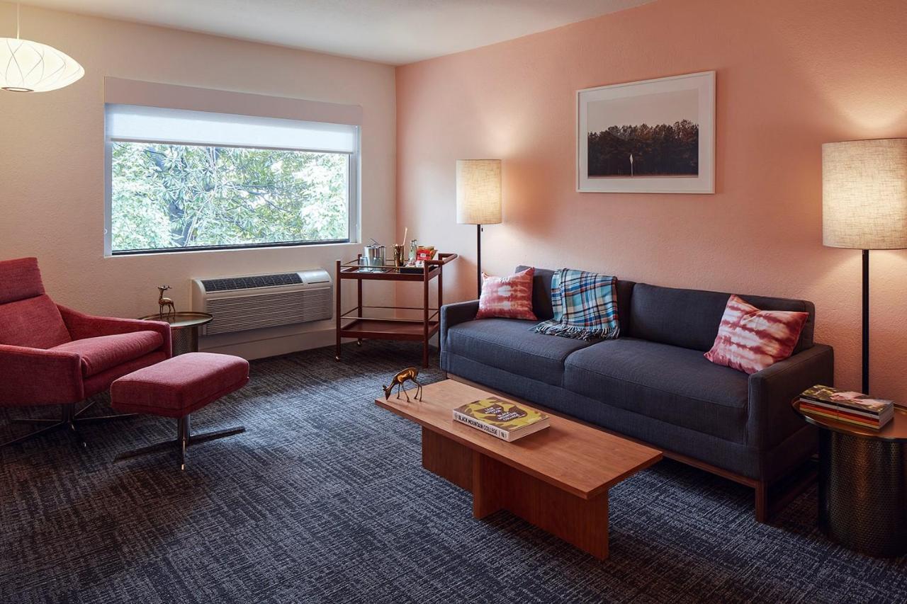 The Longleaf Hotel 2*